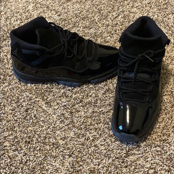 Jordan 11 cap and gown